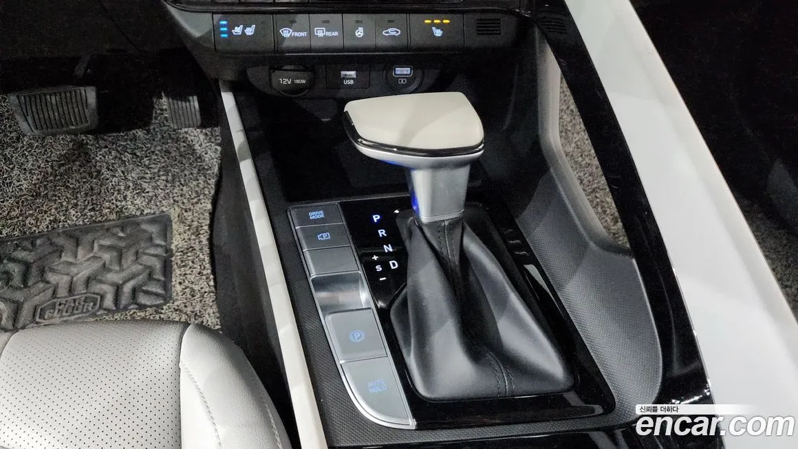 Hyundai AVANTE — фото 9