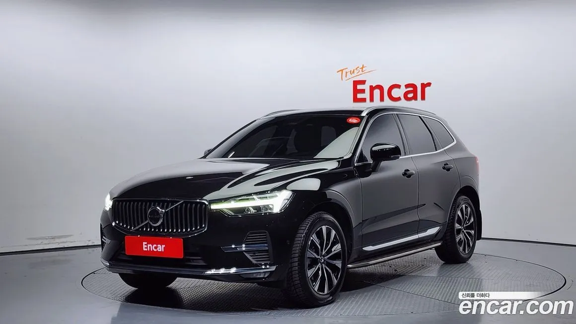 Volvo XC60 — фото 1