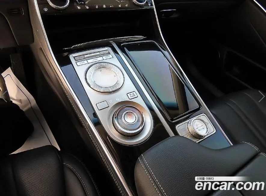 Genesis GV80 — фото 10