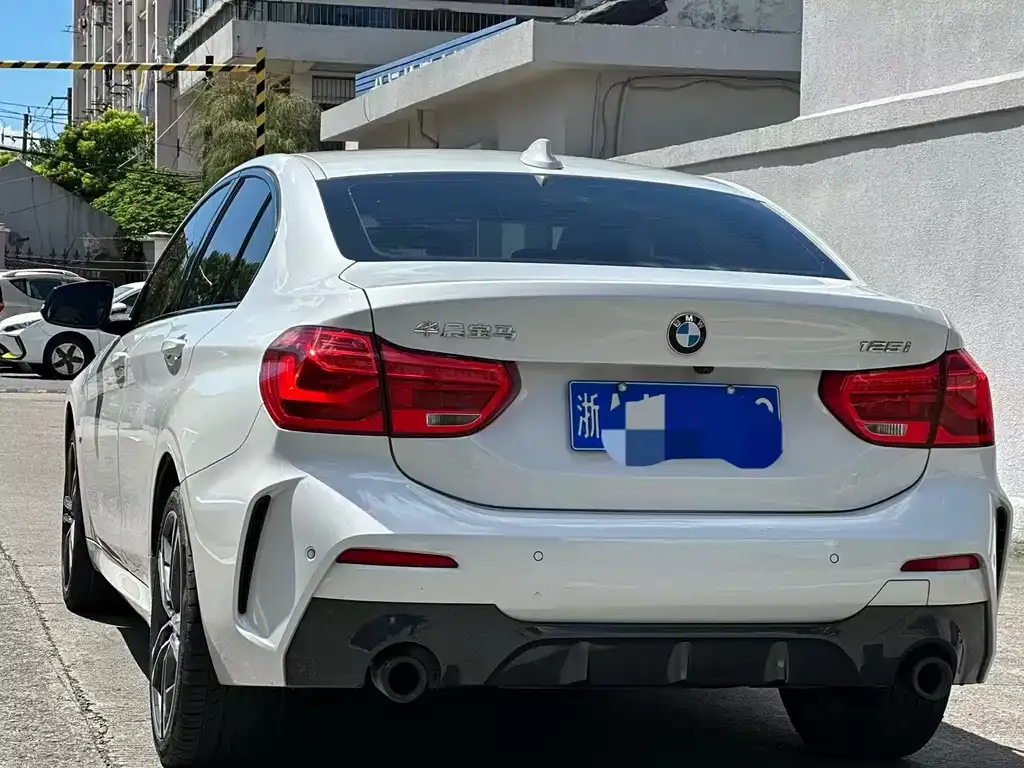 BMW 1 Series 2021 из CN, фото 7