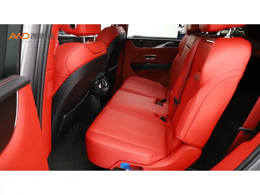 Bentley Bentayga 2021 из CN, фото 7