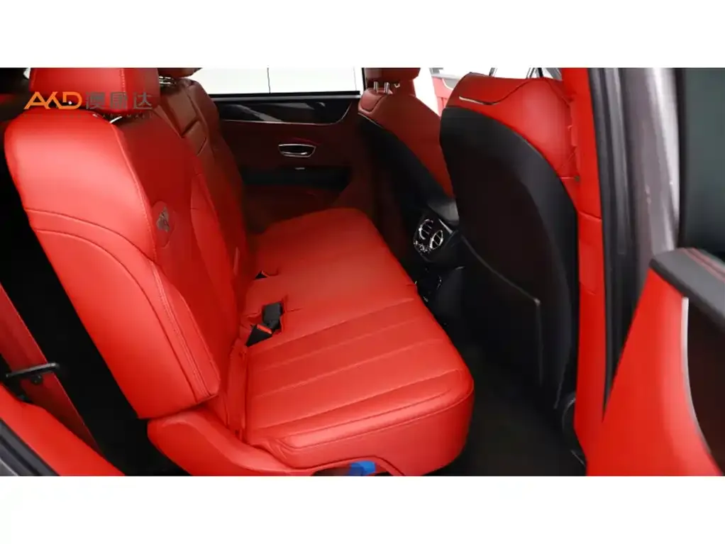 Bentley Bentayga 2021 из CN, фото 8