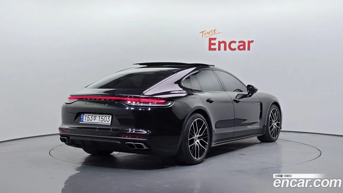 Porsche Panamera 2022 из KR, фото 2