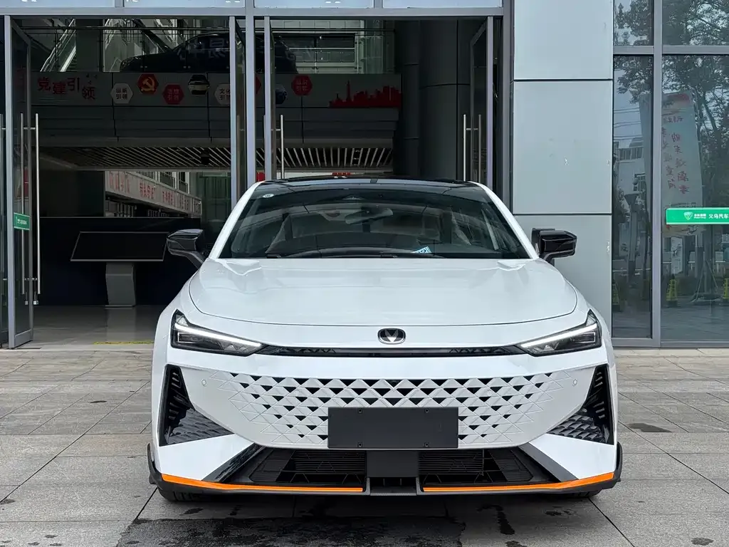 Changan UNI-V 2025 из CN, фото 2