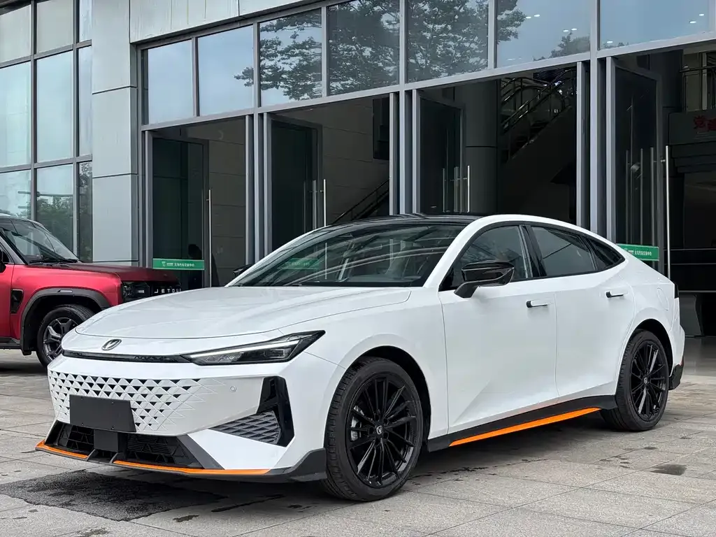 Changan UNI-V 2025 из CN, фото 3