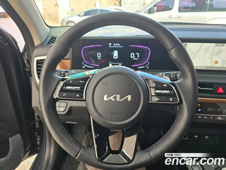 Kia Seltos — фото 8