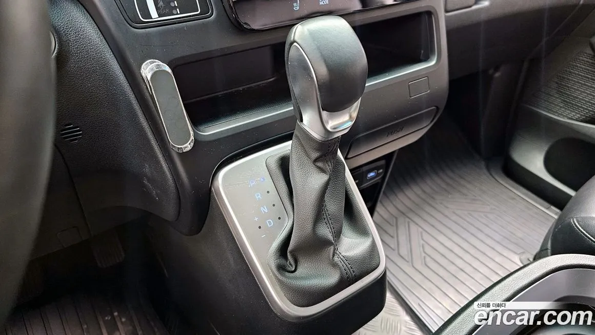 Hyundai Staria — фото 9