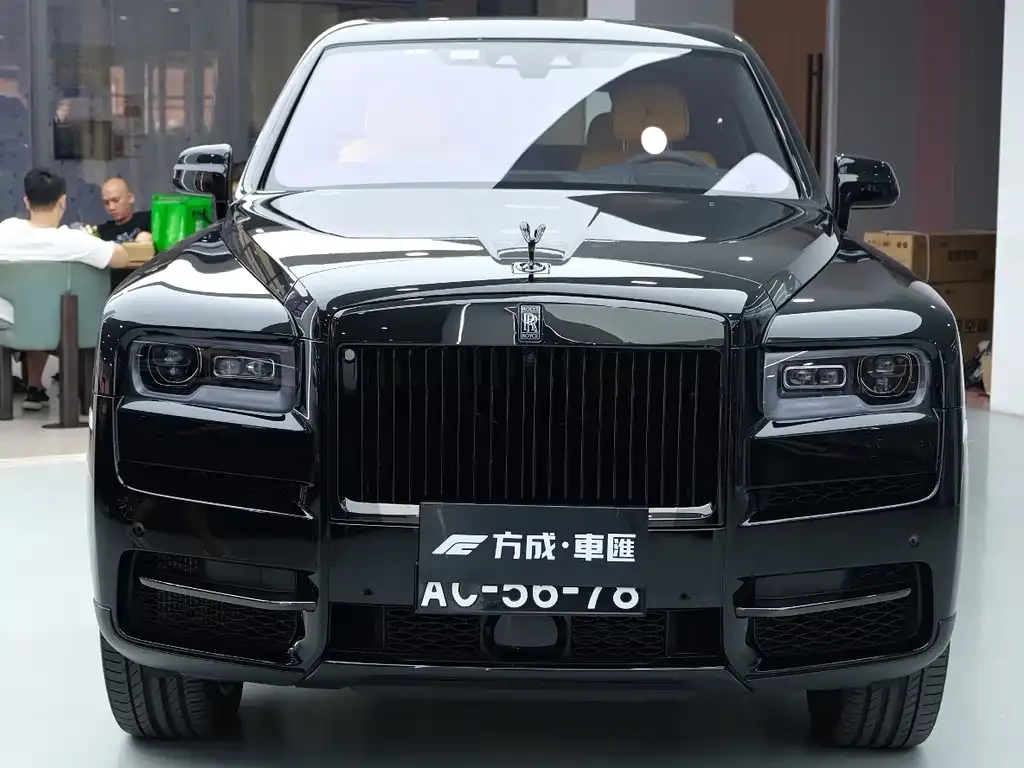 Rolls-Royce Cullinan 2024 из CN, фото 5