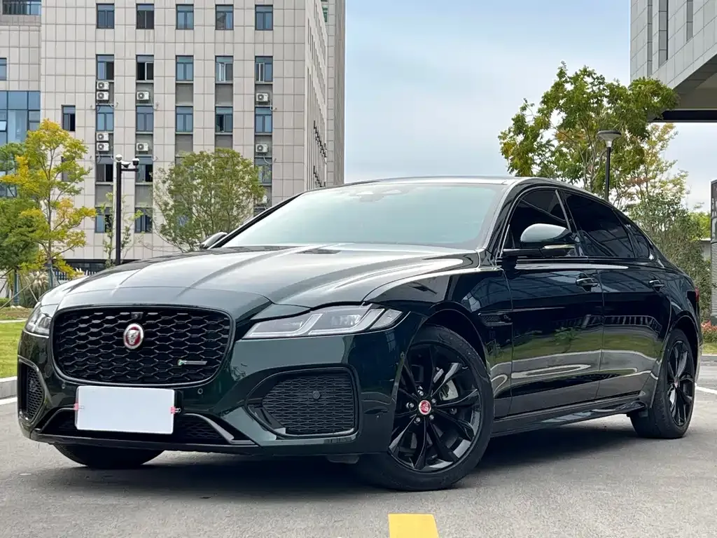 Jaguar XFL — фото 2