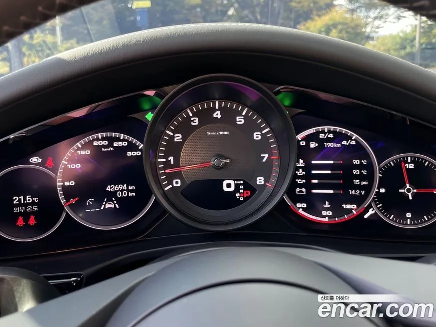 Porsche Panamera 2022 из KR, фото 8