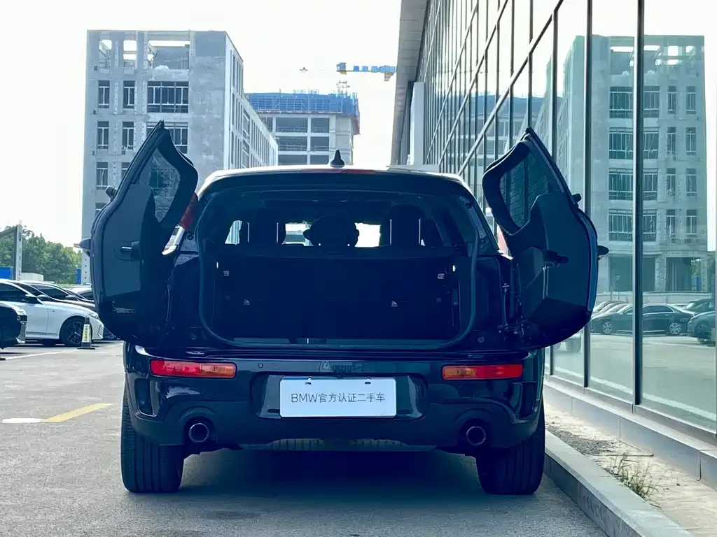 [object Object] Mini Clubman 2023 из CN, фото 4