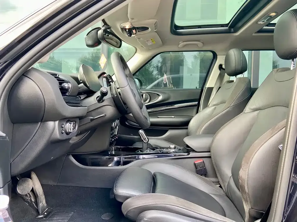 [object Object] Mini Clubman 2023 из CN, фото 7