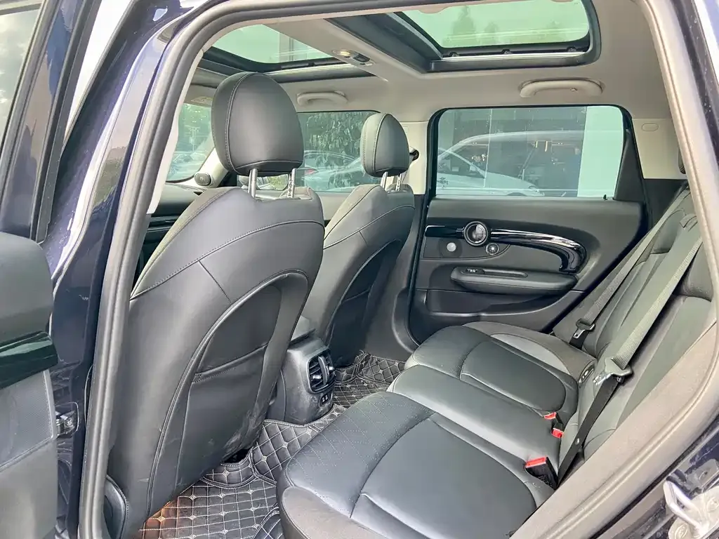 [object Object] Mini Clubman 2023 из CN, фото 9