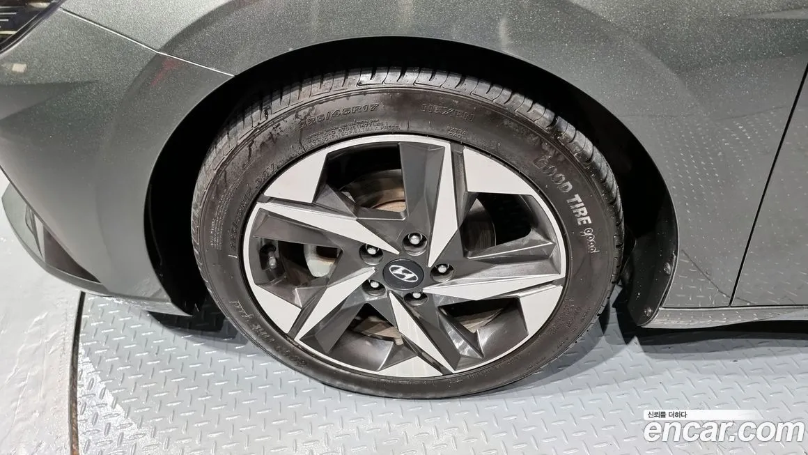 Hyundai AVANTE — фото 5