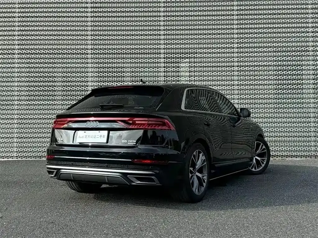 Audi Q8 — фото 3