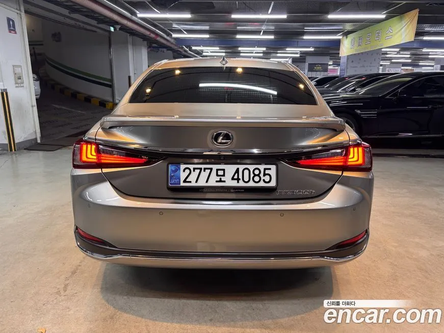 Lexus ES 2023 из KR, фото 4