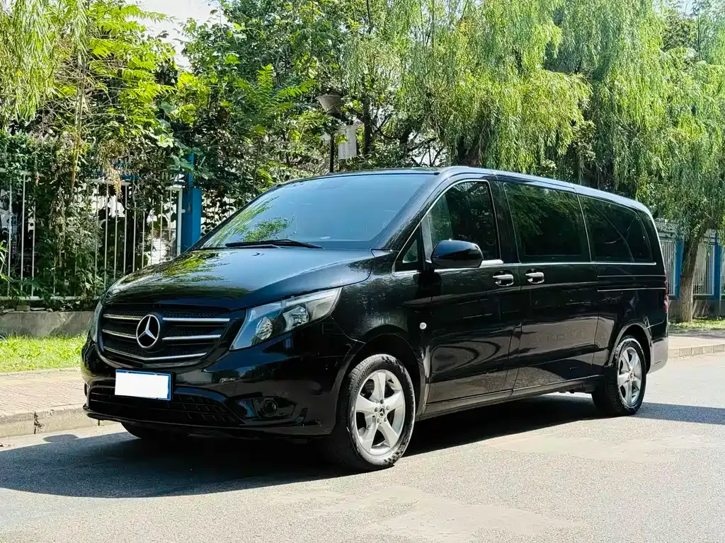Mercedes-Benz Vito — фото 1