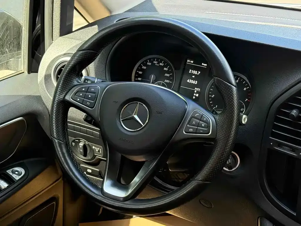 Mercedes-Benz Vito — фото 6