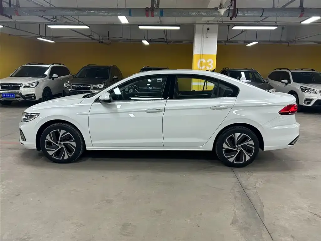 Volkswagen Bora 2024 из CN, фото 4