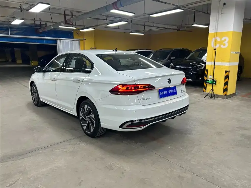 Volkswagen Bora 2024 из CN, фото 6