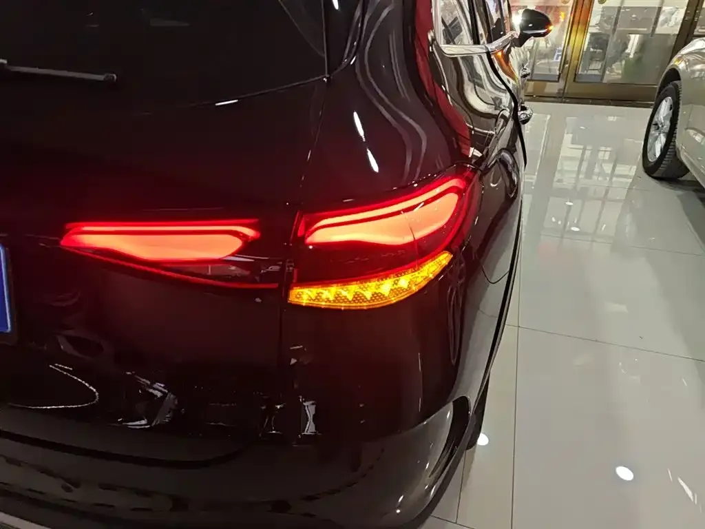 Mercedes-Benz GLC 2024 из CN, фото 8