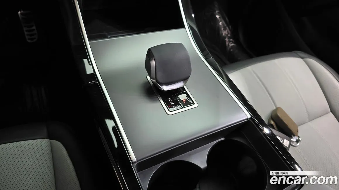 Land Rover Range Rover Evoque 2024 из KR, фото 9