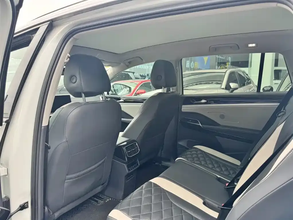 Volkswagen ID.6 Crozz 2022 из CN, фото 6