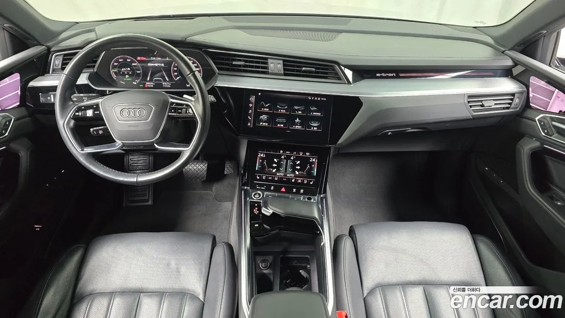 Audi e-tron 2022 из KR, фото 7