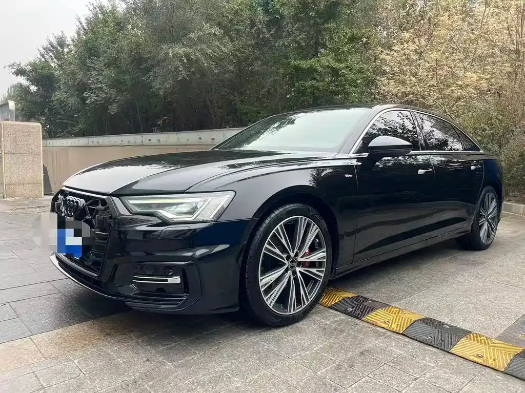 Audi A6L 2023 из CN, фото 1