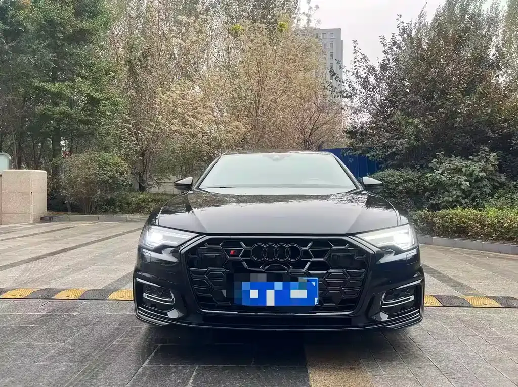 Audi A6L 2023 из CN, фото 2