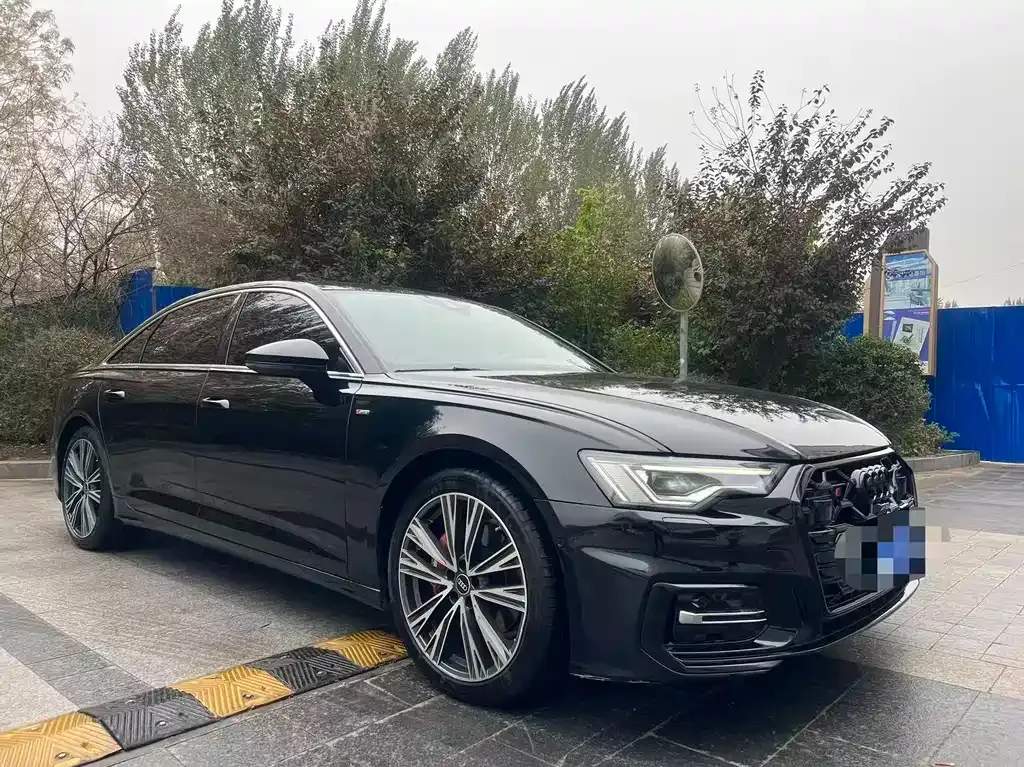 Audi A6L 2023 из CN, фото 3