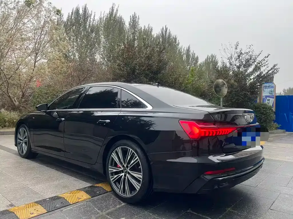 Audi A6L 2023 из CN, фото 7