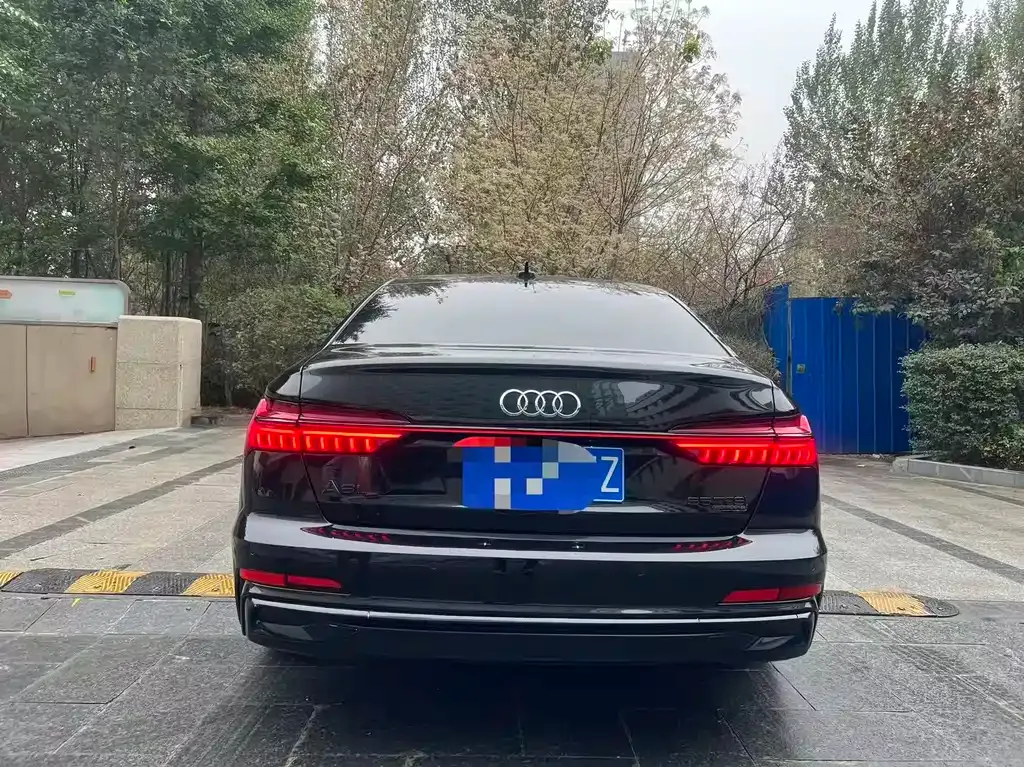 Audi A6L 2023 из CN, фото 8
