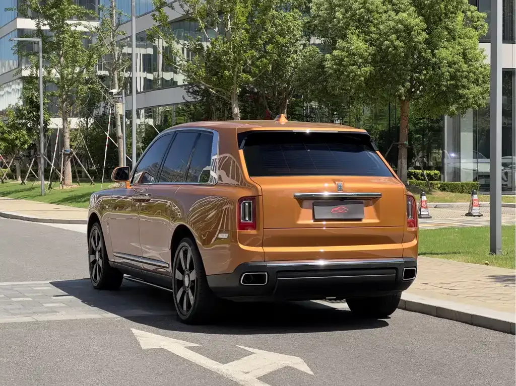 Rolls-Royce Cullinan 2021 из CN, фото 6