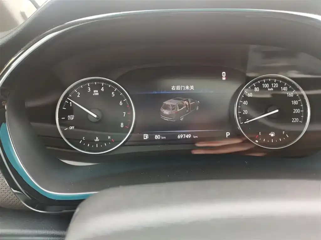 Buick GL8 2021 из CN, фото 9