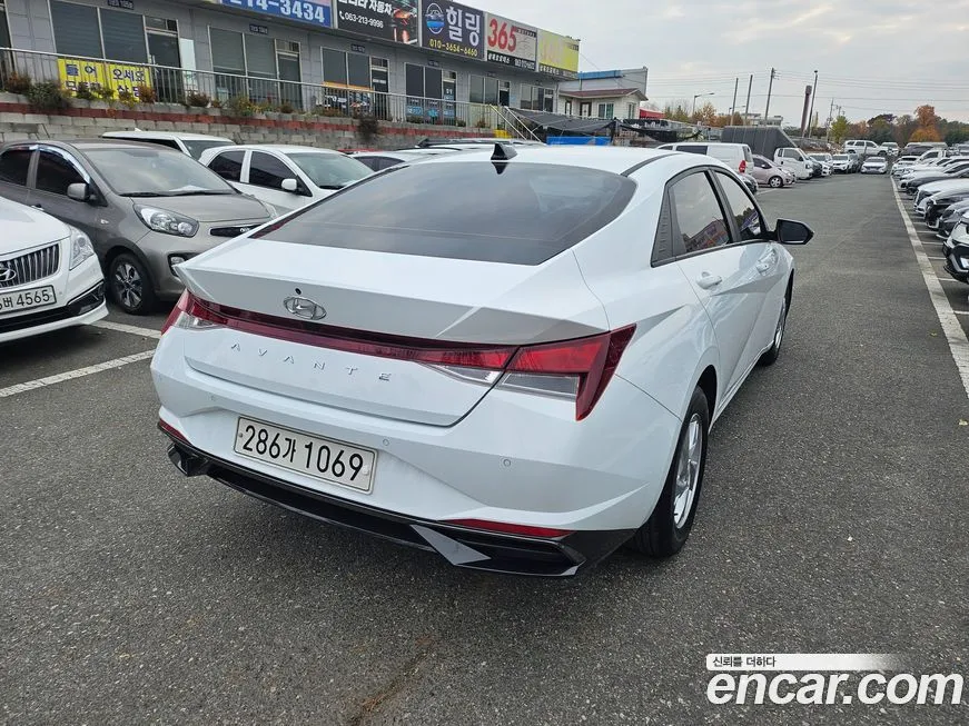 Hyundai AVANTE — фото 4