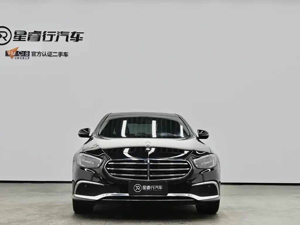 Mercedes-Benz E-Class — фото 2