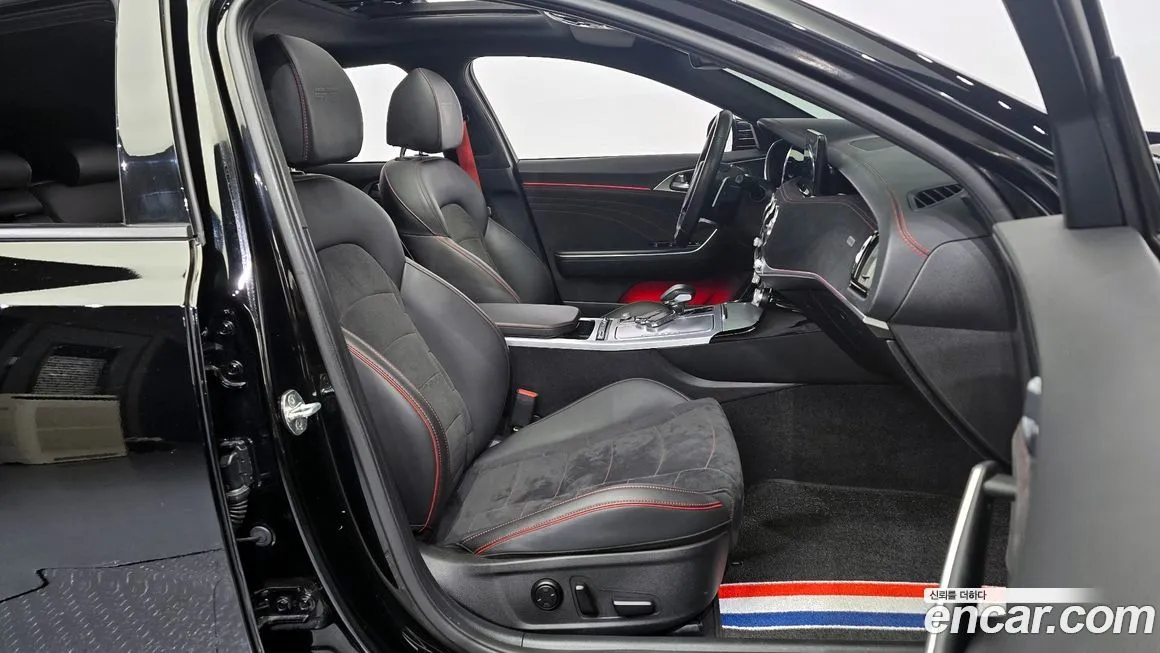 Kia Stinger — фото 10