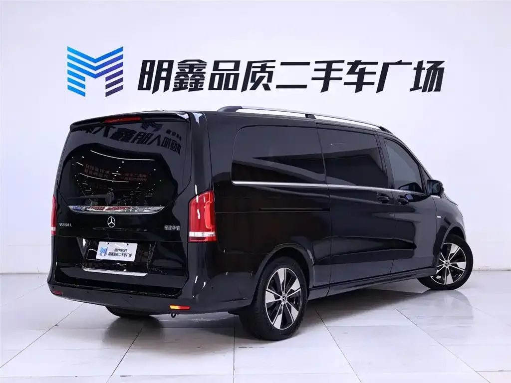Mercedes-Benz V-Class 2024 из CN, фото 7