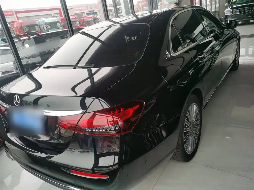 Mercedes-Benz E-Class 2023 из CN, фото 6