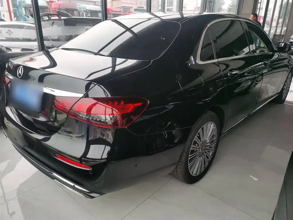 Mercedes-Benz E-Class 2023 из CN, фото 7