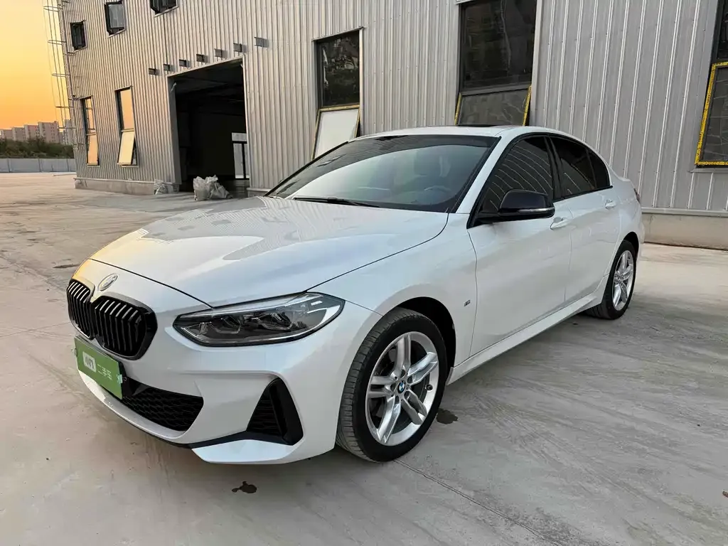 BMW 1 Series — фото 1
