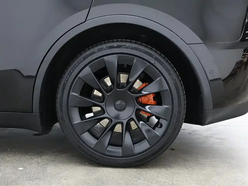 Tesla Model Y 2023 из CN, фото 7