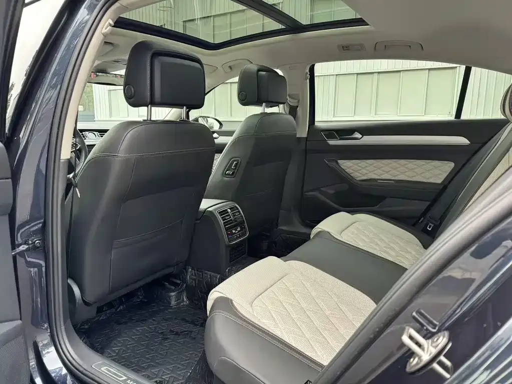 Volkswagen Magotan 2022 из CN, фото 4