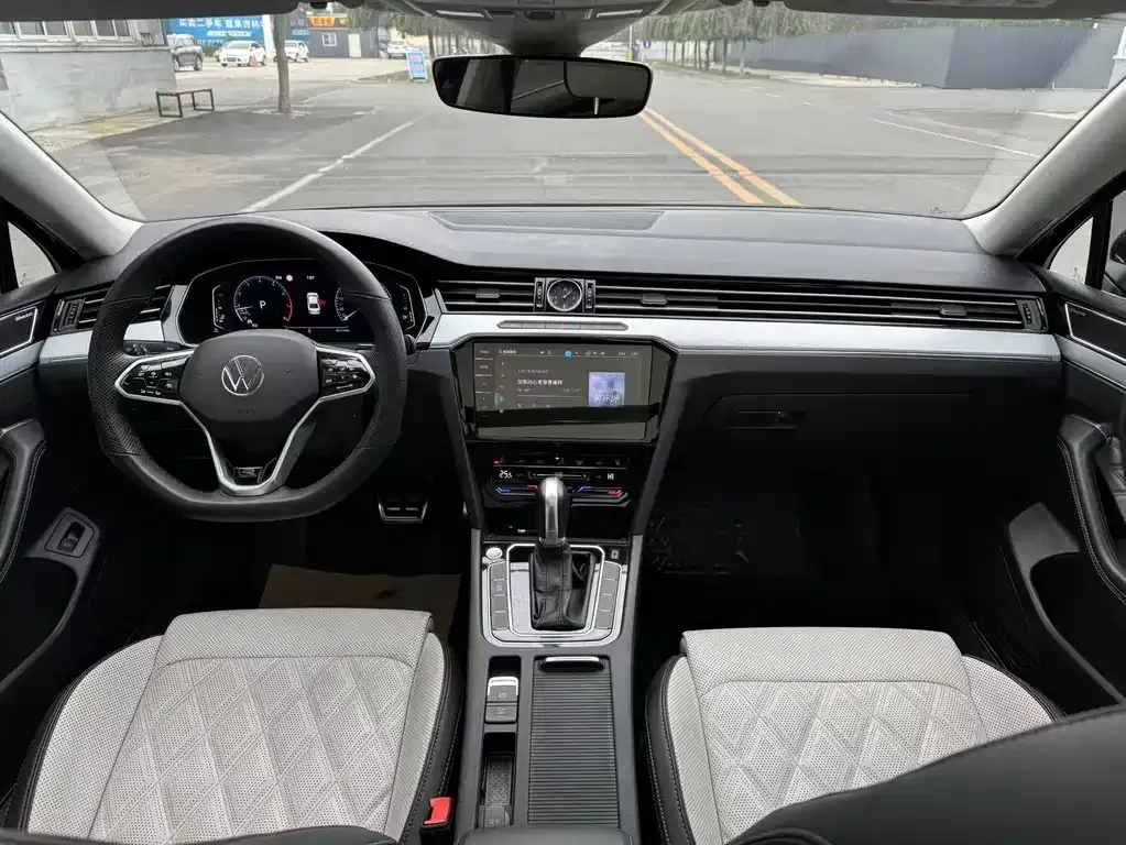 Volkswagen Magotan 2022 из CN, фото 5