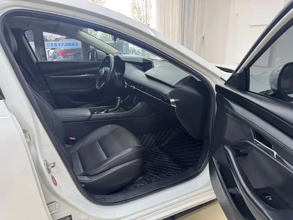 Mazda 3 Axela 2021 из CN, фото 10