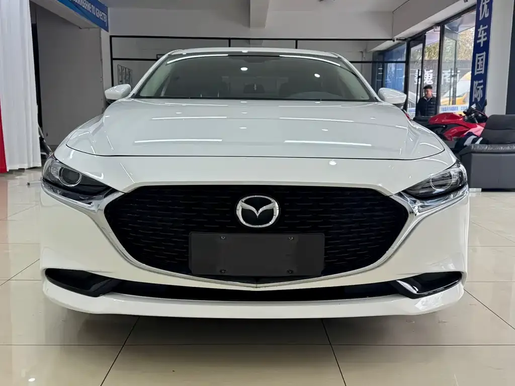 Mazda 3 Axela 2021 из CN, фото 2