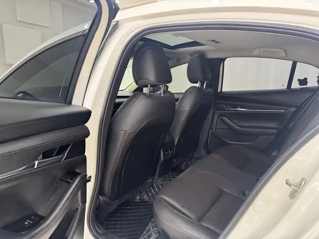 Mazda 3 Axela 2021 из CN, фото 8