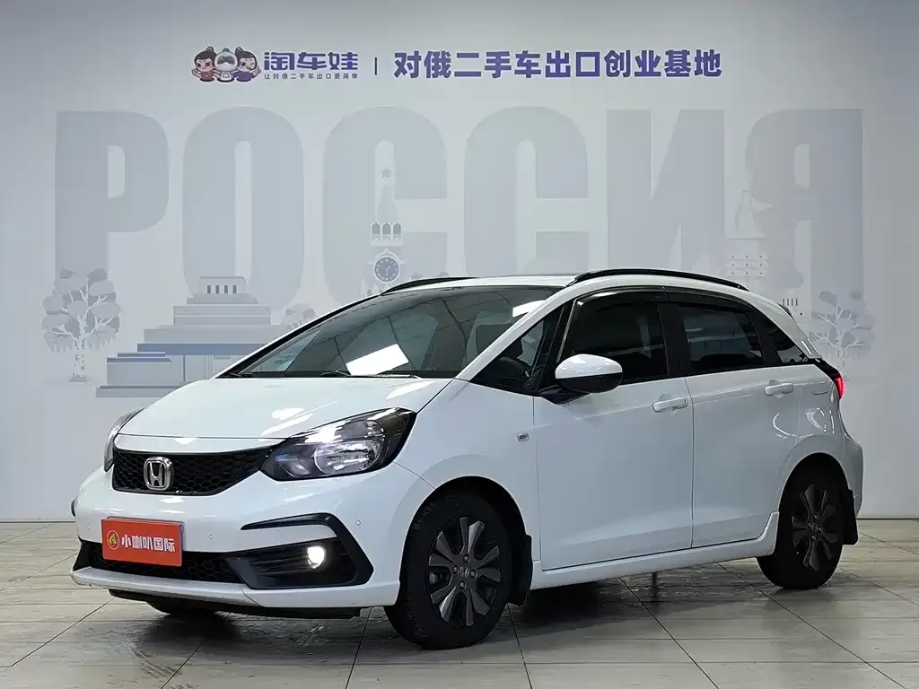 Honda Fit — фото 1