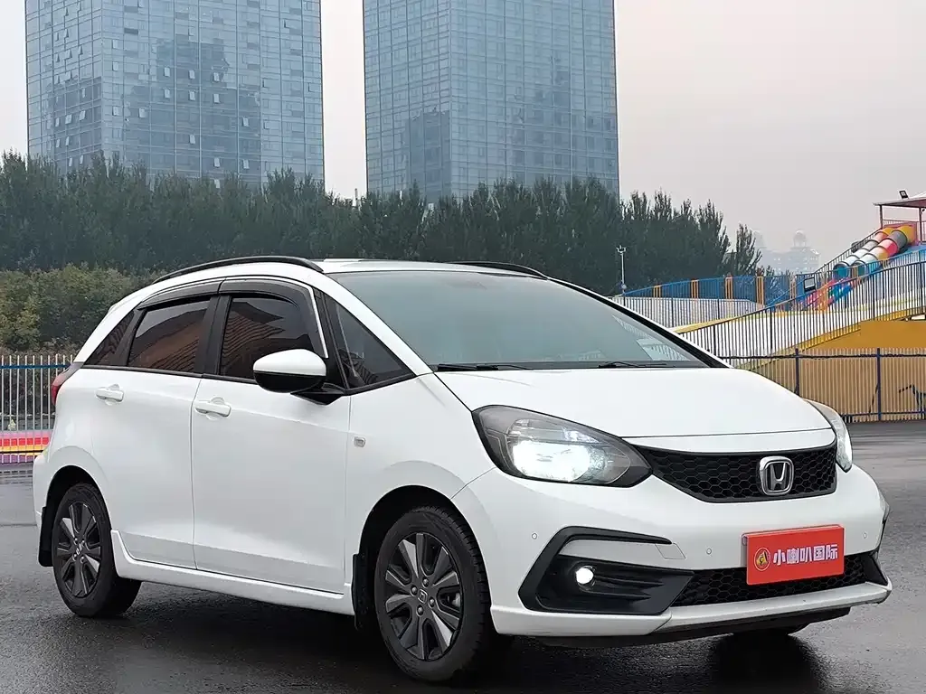Honda Fit — фото 4